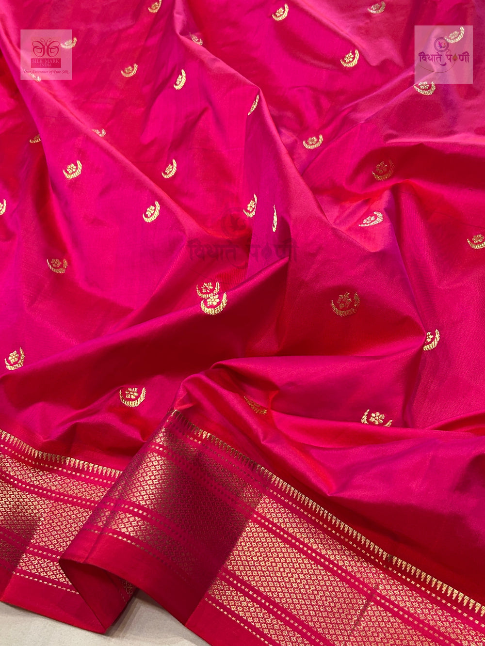 Handloom Pure Silk Chandrakor Butta Paithani Saree - Hot Pink — border close-up — Vidhate Paithani, Yeola