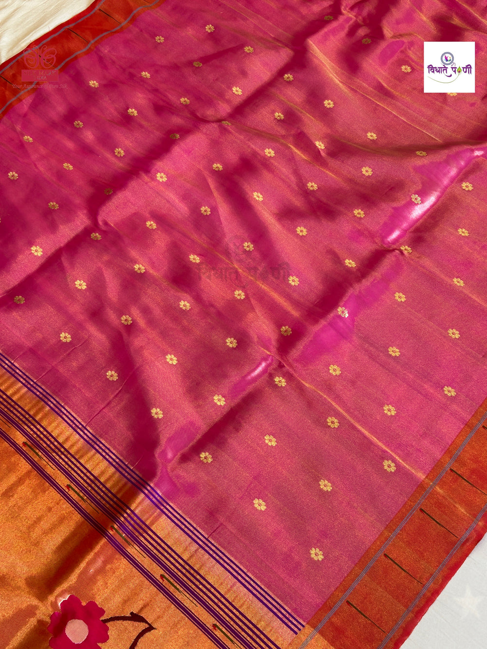 Handloom Pure Tissue Single Munia Paithani Saree - 4 — pallu with zari brocade detail — Vidhate Paithani, Yeola