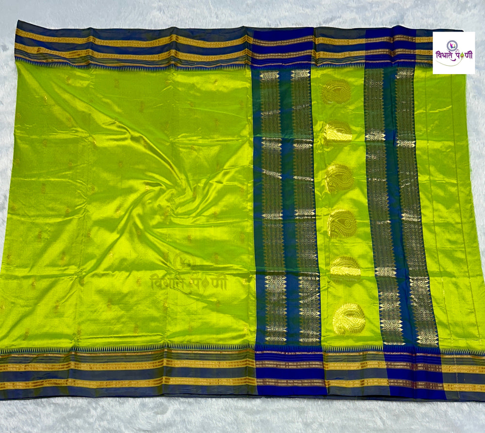 Parrot Green Narayanpeth Single Ply Pure Silk Saree — full saree draped and laid flat — Vidhate Paithani, Yeola