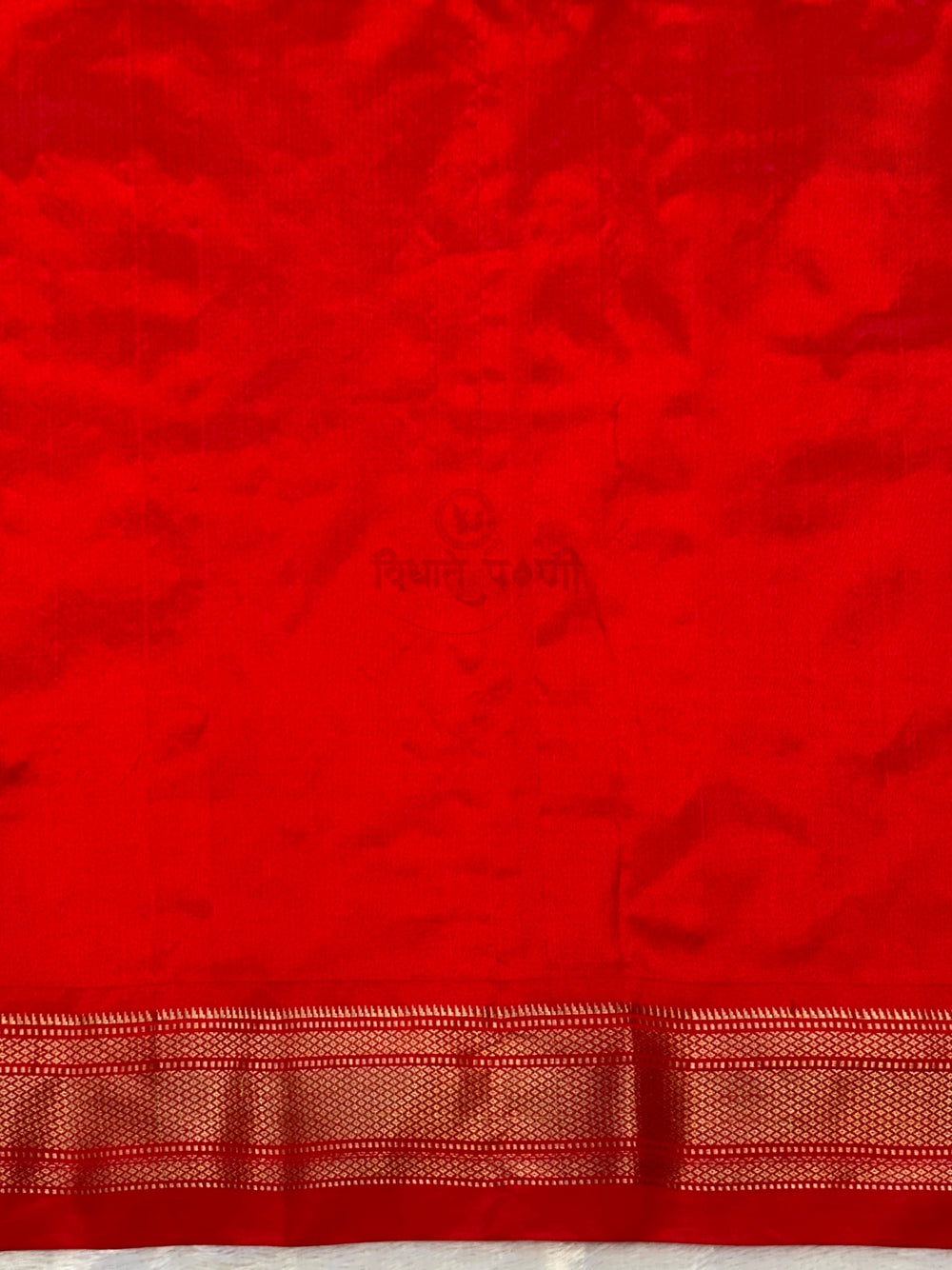 Handloom Pure Silk Designer Pallu Paithani- 9 Yard Red