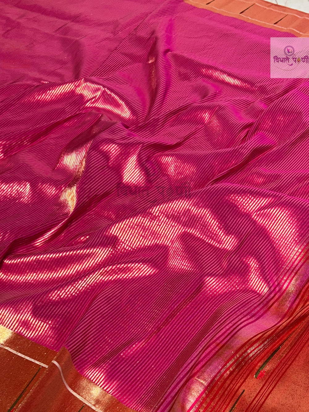 Handloom Pure Silk Single Munia Paithani Saree - Pink — pallu with woven border detail — Vidhate Paithani, Yeola