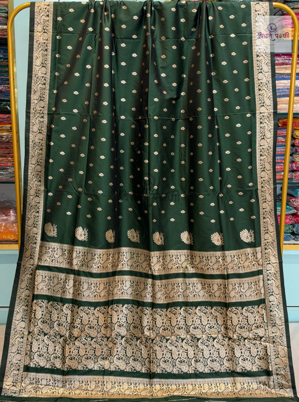 Peshwai Soft Silk Saree- Bottle Green — full saree draped and laid flat — Vidhate Paithani