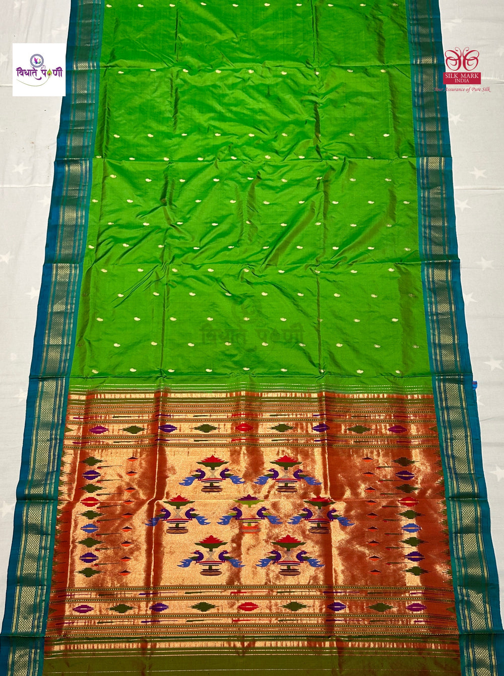 Parrot Green Handloom Pure Silk Double Pallu Paithani Saree — pallu with zari brocade detail — Vidhate Paithani, Yeola