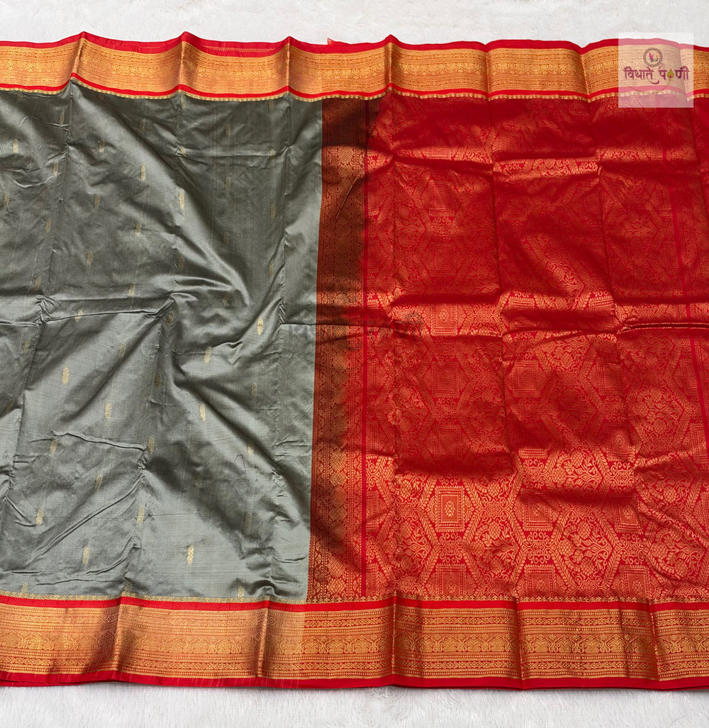 Kanjivaram Pure Silk Saree- Grey