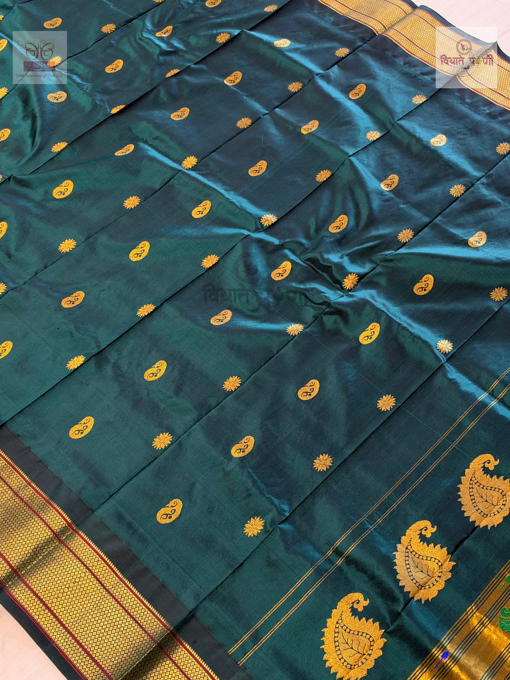 Handloom Pure Silk Maharani Paithani Saree- Rama Green — close-up — Vidhate Paithani, Yeola