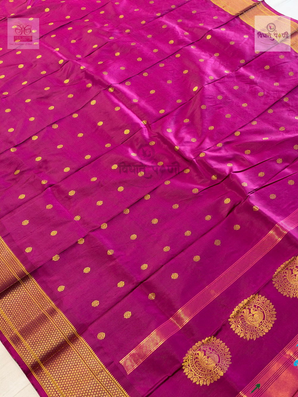 Handloom Pure Silk Kalanjali Paithani Saree- Dark Magenta — close-up — Vidhate Paithani, Yeola