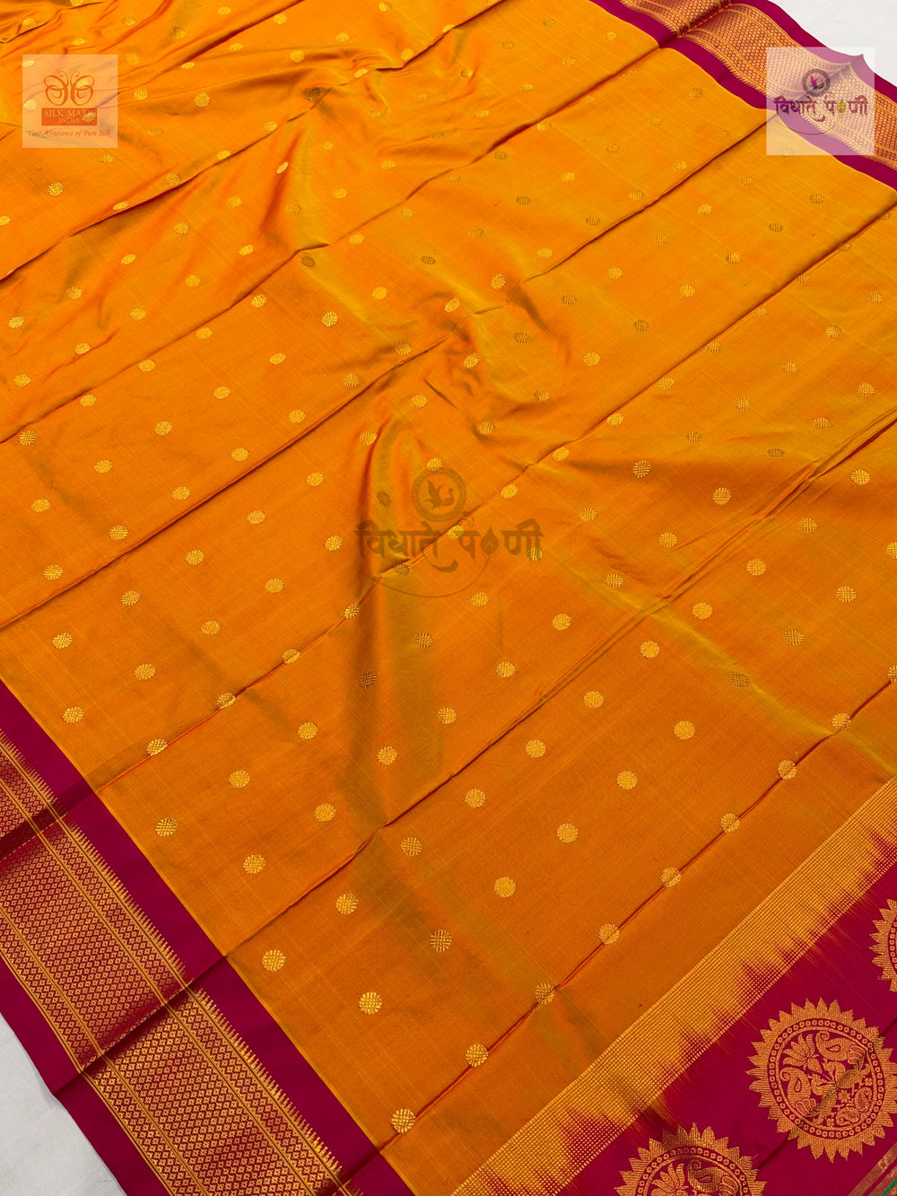 Handloom Pure Silk Kalanjali Paithani Saree- Lemon Orange Mix — close-up — Vidhate Paithani, Yeola