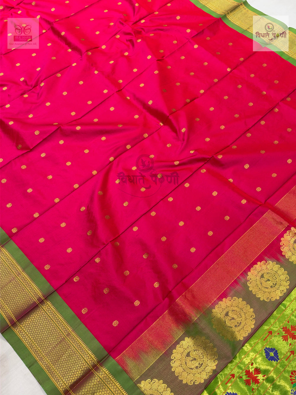 Handloom Pure Silk Kalanjali Paithani Saree- Hot Pink — close-up — Vidhate Paithani, Yeola