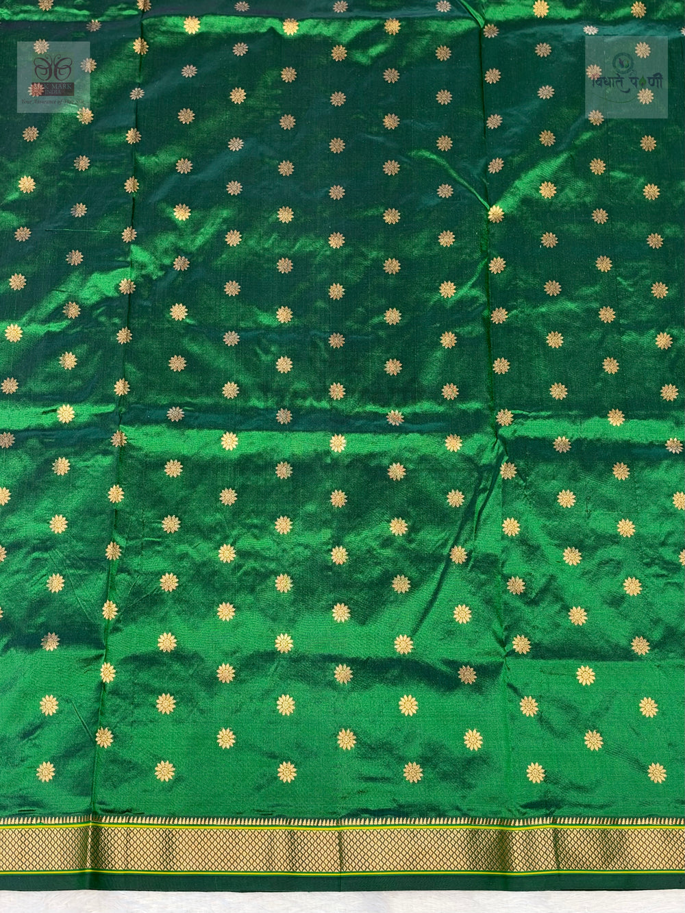 Powerloom Pure Silk Kalanjali Paithani Saree - Bottle Green — close-up — Vidhate Paithani