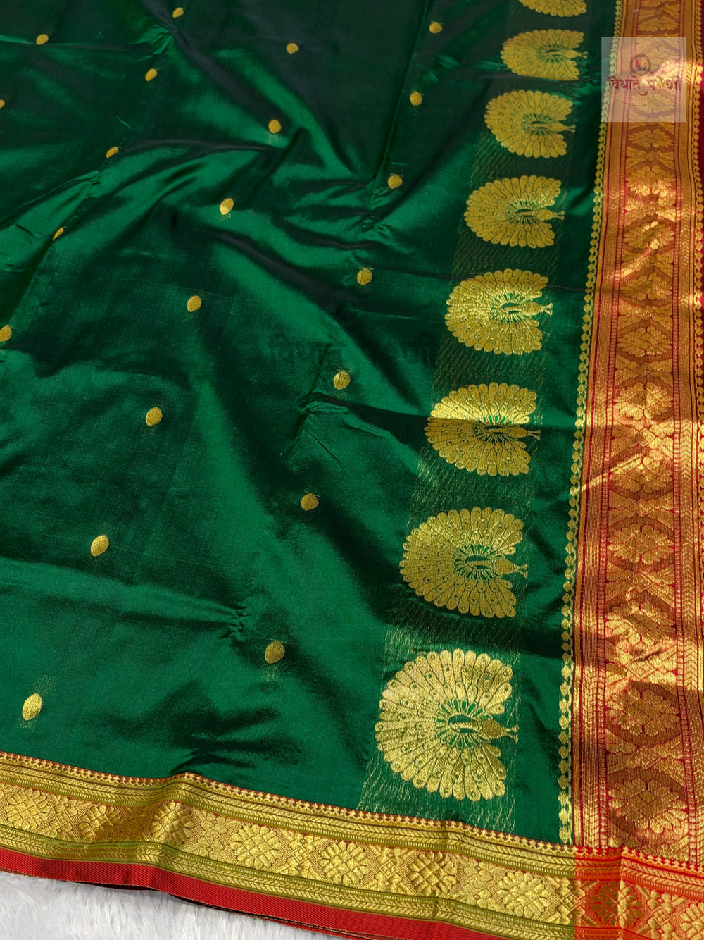Jijamata Single Ply Pure Silk Saree – Bottle Green — pallu detail — Vidhate Paithani, Yeola