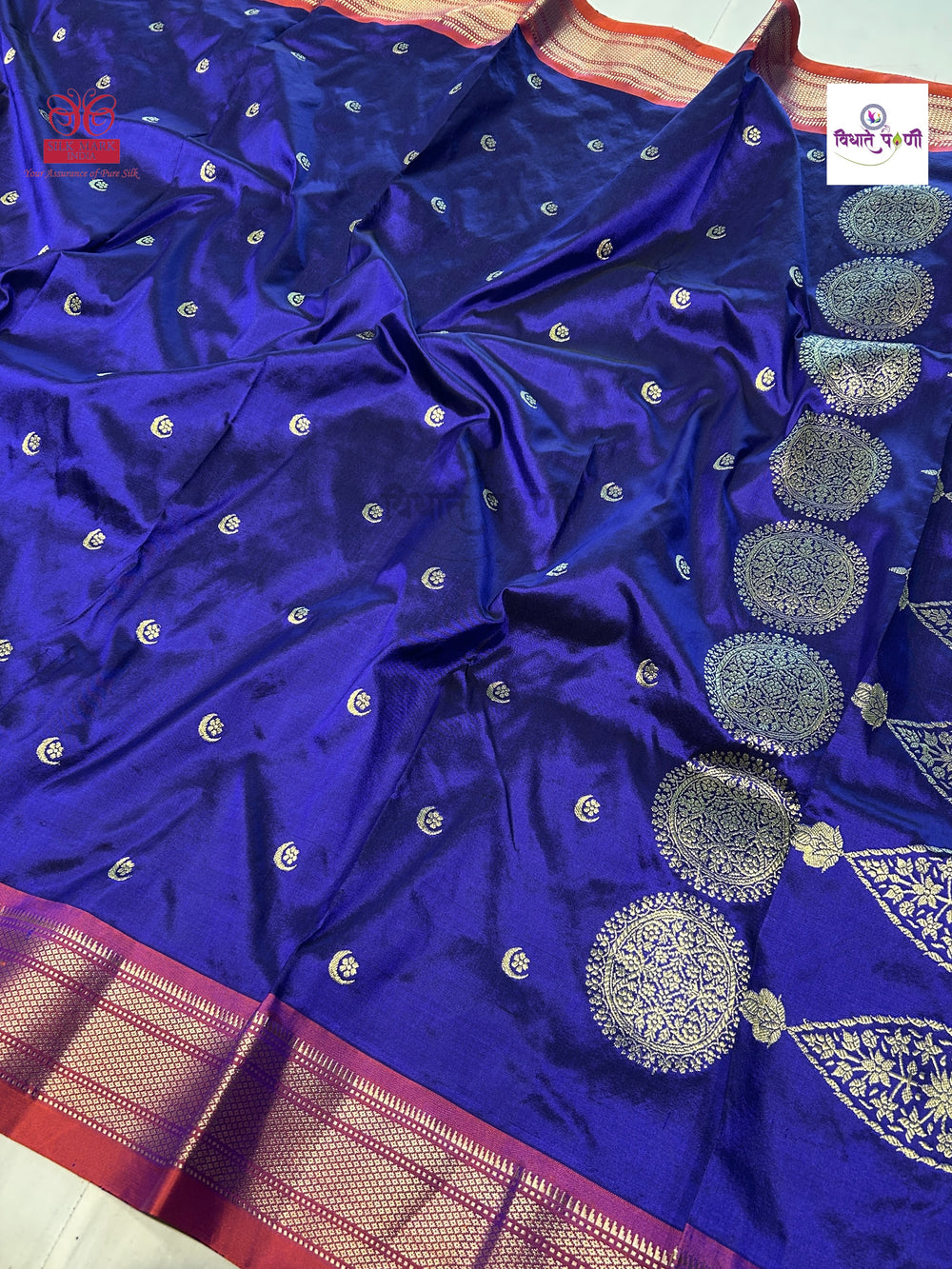 Vintage Handloom Pure Silk Chandrakor Butta Paithani Saree - Blue