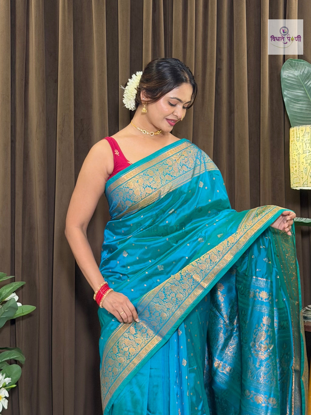Kalanjali Soft Silk Paithani Saree – Turquoise — detail view 8 — Vidhate Paithani, Yeola