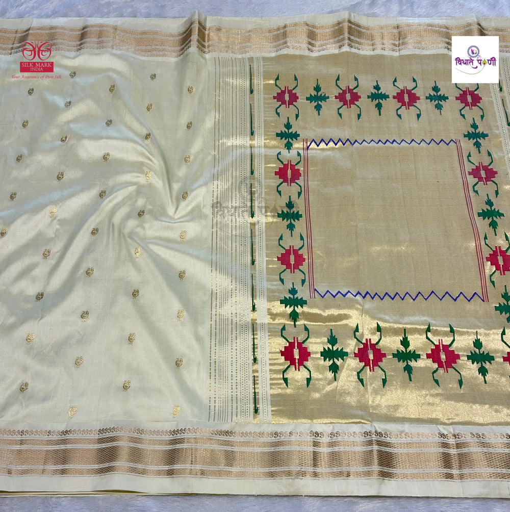 Vintage Handloom Pure Silk Paithani Saree - Tawa Pallu - Cream