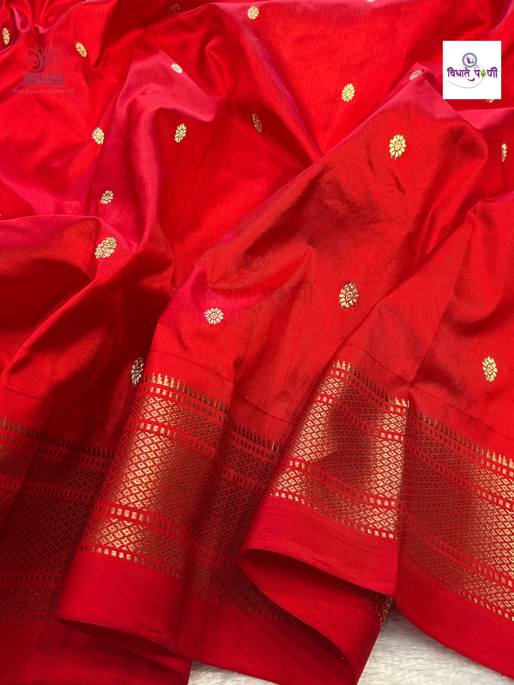 Handloom Pure Silk Designer Pallu Paithani- 9 Yard Red