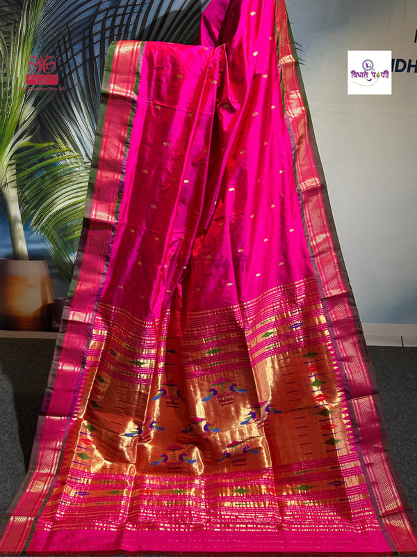 Handloom Pure Silk Double Pallu Paithani Saree - Pink