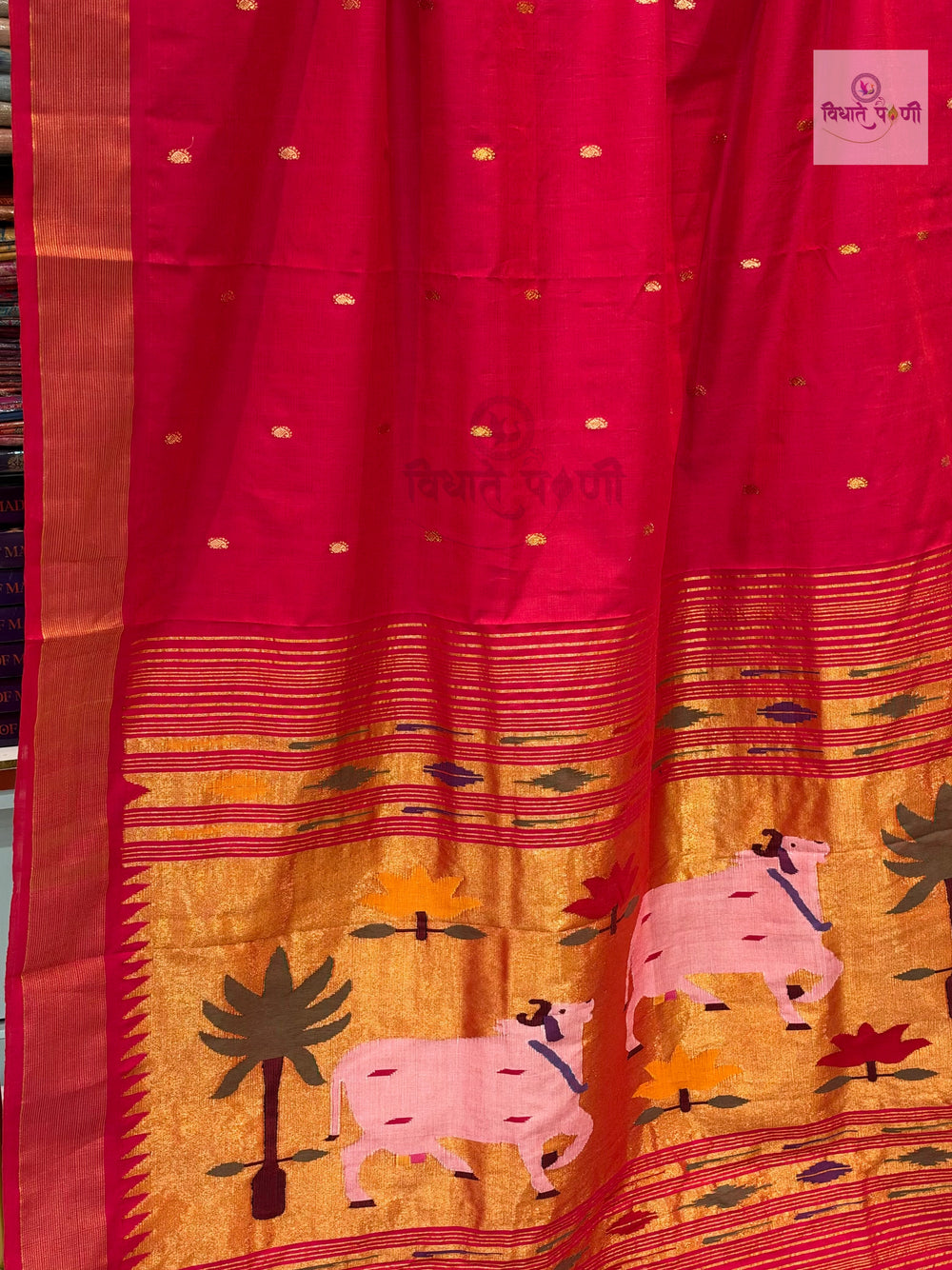 Designer Pichwai pallu of the red pink mix handloom cotton Paithani saree – pallu close-up