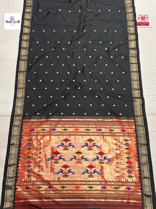 Handloom Pure Silk Double Pallu Paithani Saree