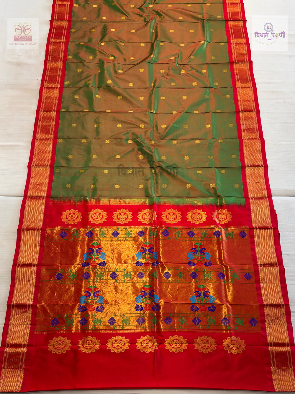 Handloom Pure Silk Maharani Paithani Saree- Anjeri — full saree — Vidhate Paithani, Yeola
