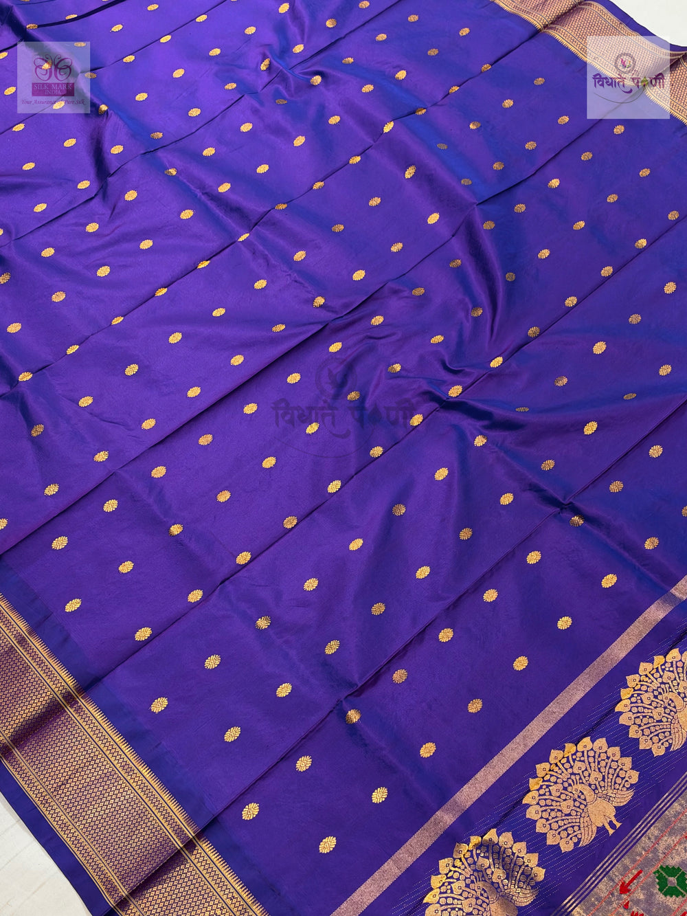 Handloom Pure Silk Kalanjali Paithani Saree- Purple — close-up — Vidhate Paithani, Yeola