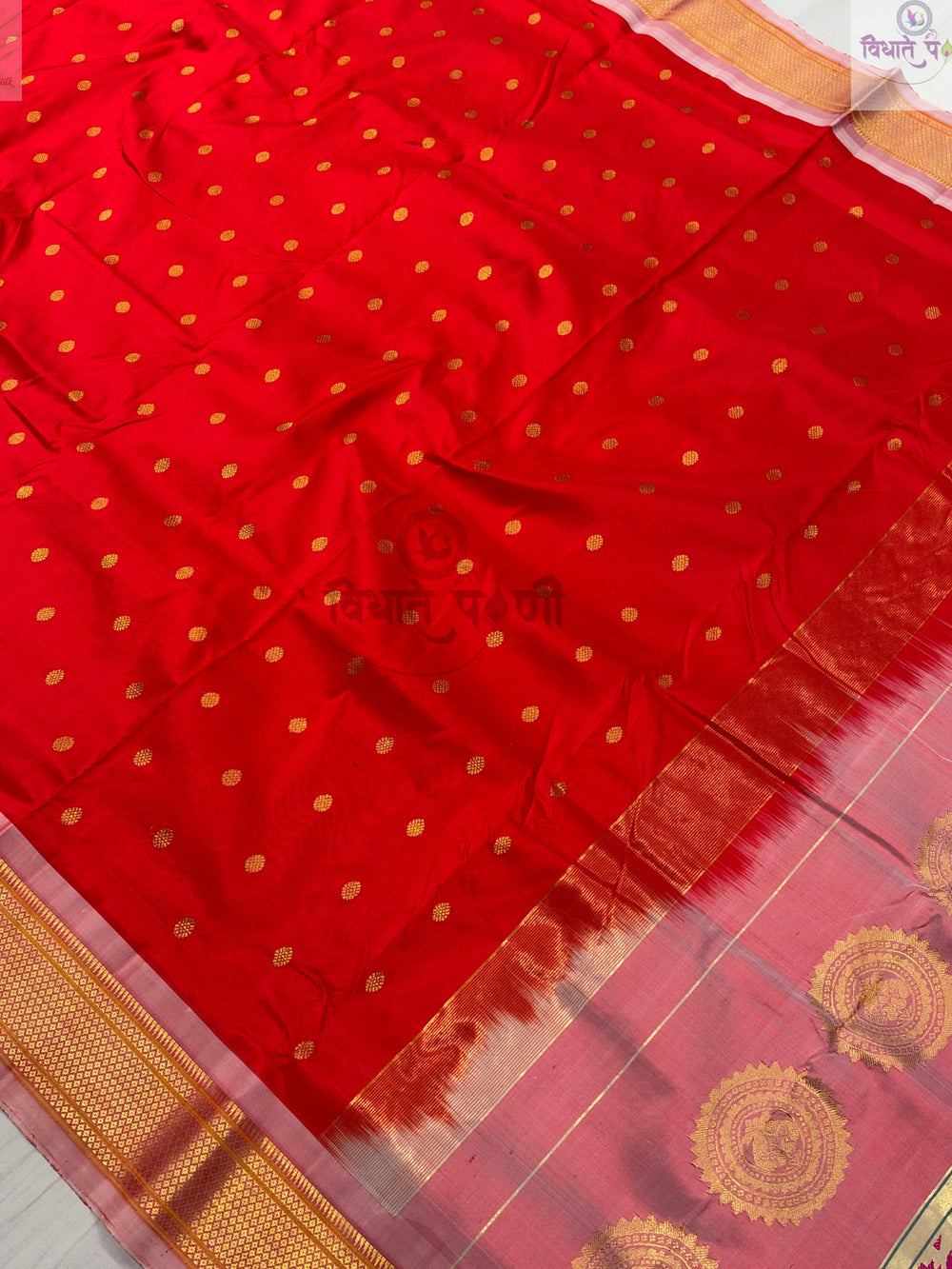 Handloom Pure Silk Kalanjali Paithani Saree- Red — close-up — Vidhate Paithani, Yeola