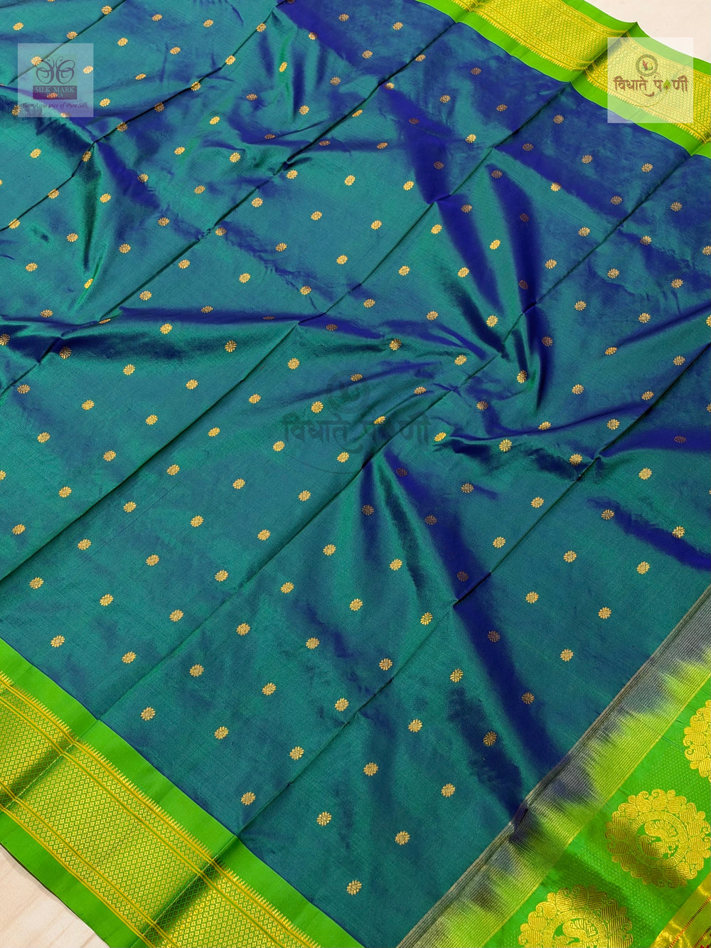 Handloom Pure Silk Kalanjali Paithani Saree- Sea Green — close-up — Vidhate Paithani, Yeola