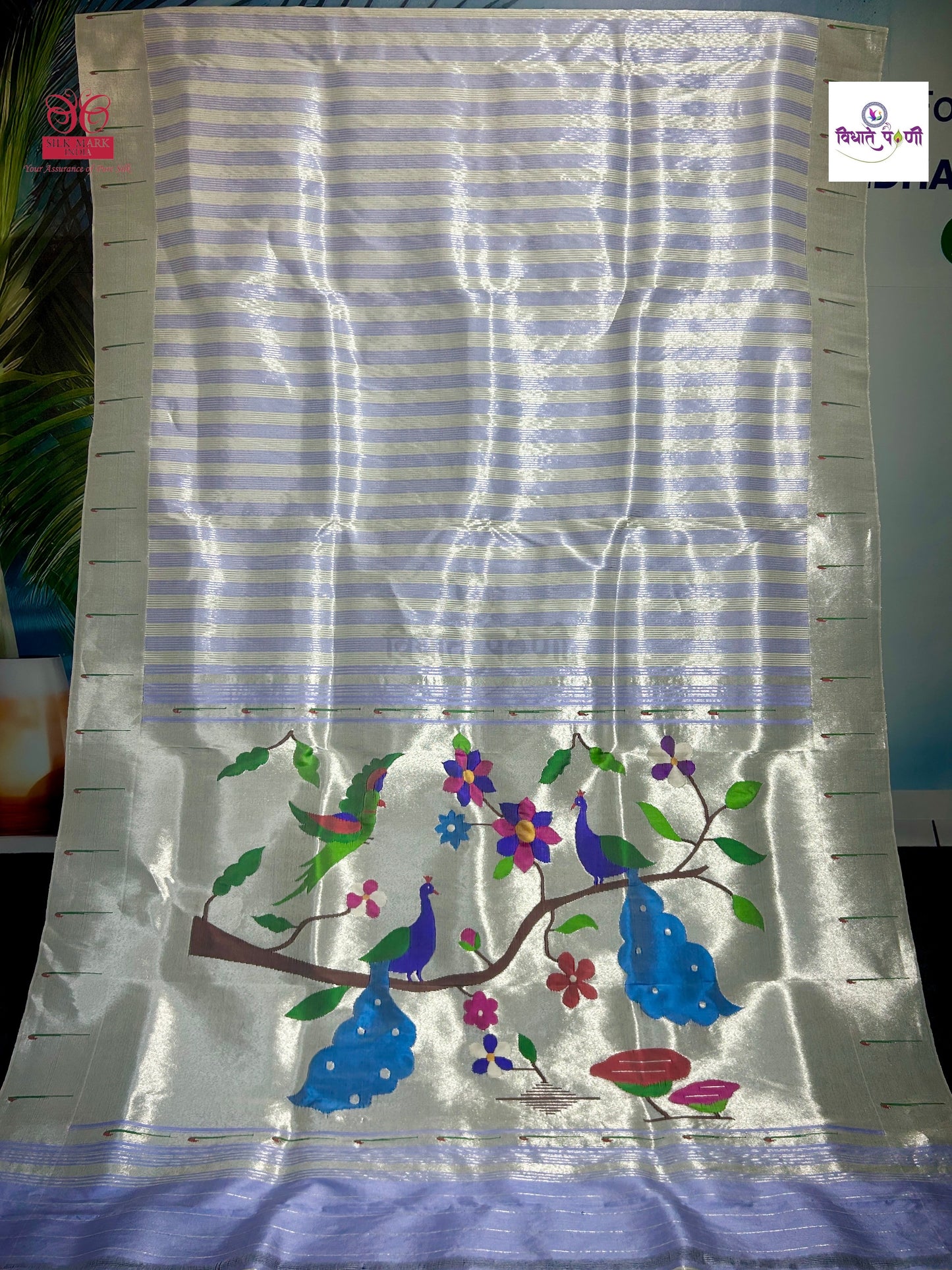 Handloom Pure Silk Single Munia Border Paithani Saree