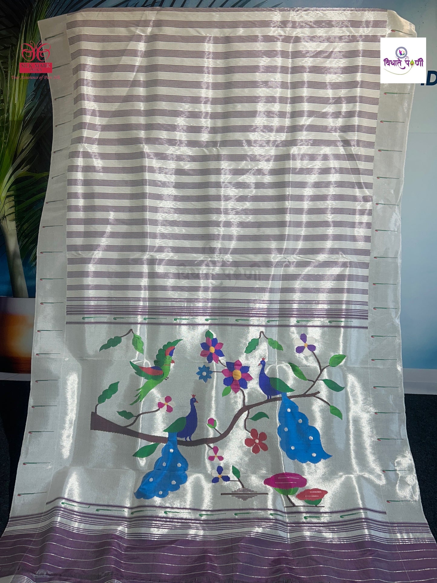 Handloom Pure Silk Single Munia Border Paithani Saree